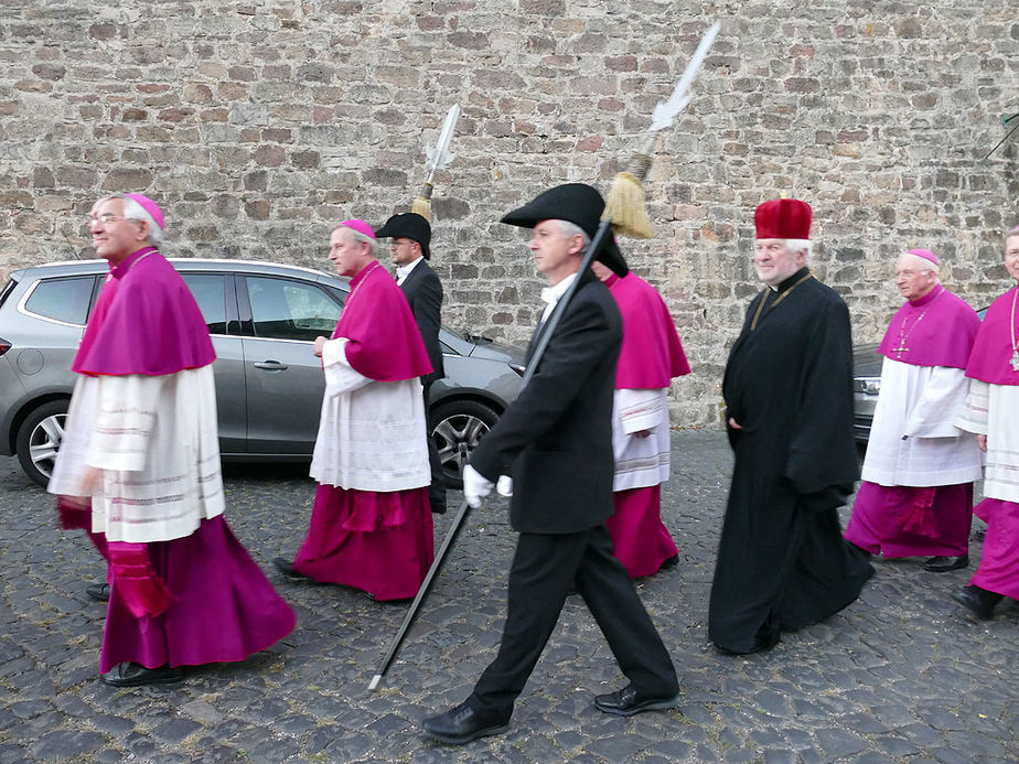 Abschlussvesper der Bischofskonferenz mit Austeilung des Bonifatiussegens (Foto: Karl-Franz Thiede)